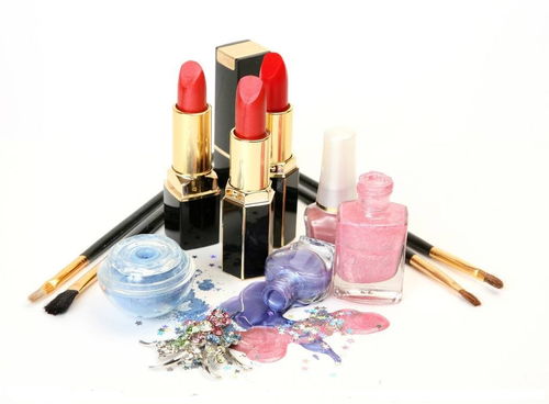 化妝品與服裝軟文營銷策略 打造品牌影響力的雙輪驅(qū)動(dòng)